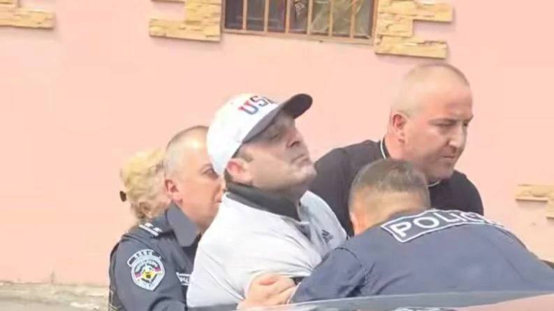 В Ереване проходят обыски в доме блогера, назвавшего Пашиняна «предателем»