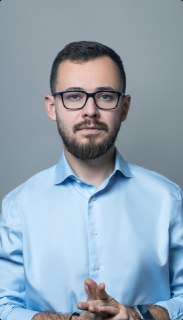 Создатель ботофермы «Фри Раши» назвал ее «вице-президента» Фролова «хамоватым человеком без опыта»