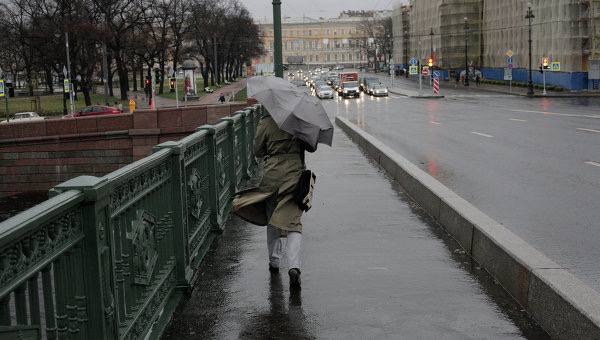 В Санкт-Петербурге объявлен «жёлтый» уровень погодной опасности из-за гроз и тумана
