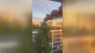 В Набережных Челнах горит полимерная продукция на площади более 6 тыс. кв. м
