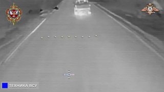 «Охотник» сжигает бронетехнику и автотранспорт ВСУ вместе с личным составом