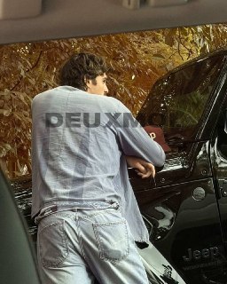 Джейкоб Эллорди и Кендалл Дженнер замечены папарацци в Лос-Анджелесе
