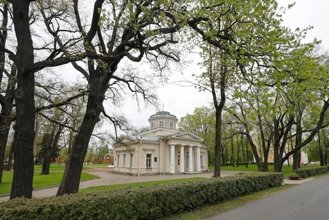 В Петергофе отреставрируют исторический дом Петра Струкова