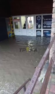 В Днепропетровске зафиксированы подтопления и взрывы