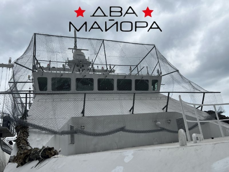 Корабль проекта 22460 «Охотник» оснастили сеткой для защиты от дронов на средства волонтеров