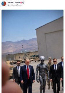 Трамп опубликовал ИИ-картинки с инопланетянином и войной в космосе