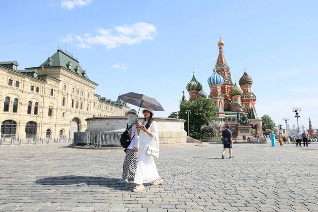 В Москве ожидается рекордная жара и кратковременный дождь