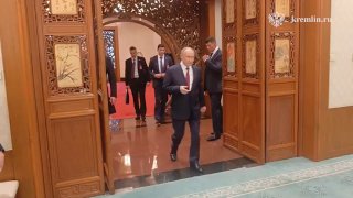 Путин встретился с китайцем Пэн Паем