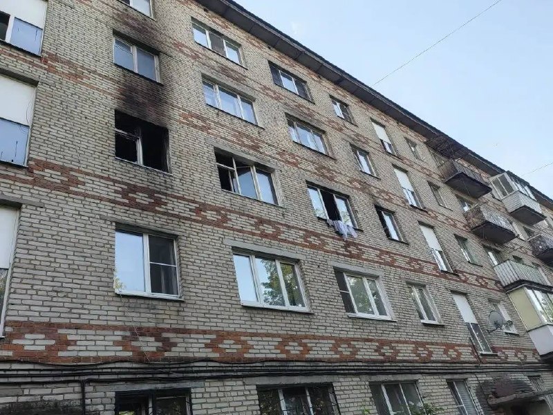 В Лобне при пожаре в жилом доме погибли два человека, две девочки госпитализированы