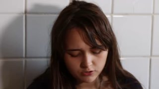Раненная при атаке на колледж в Старобельске девушка и её мать рассказали о трагедии