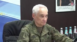 Белоусов проинспектировал группировку войск «Восток»