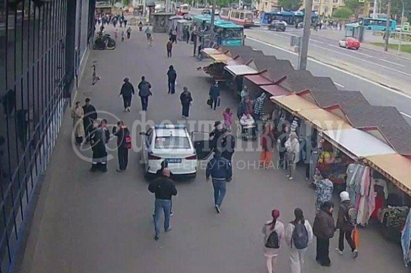 Полиция провела проверку на ярмарке в Калининском районе из-за порчи палаток