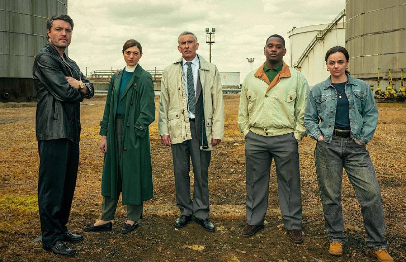 Рекомендация сериала «Легенды» о британской таможне 90-х