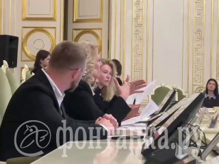 В петербургском парламенте обсудили блокировки соцсетей и переход блогеров на отечественные платформы