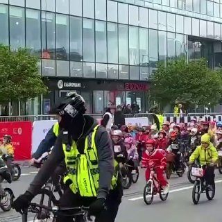 В Москве проходит первый в сезоне Детский велофестиваль