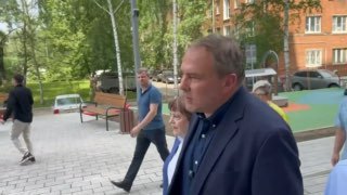 Жители реновационного дома в Капотне обратились в депутатскую приемную из-за задержки сроков сдачи