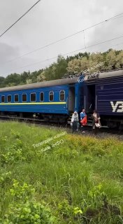 В Житомирской области эвакуировали пассажиров поезда во время воздушной тревоги