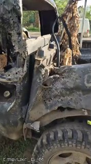 FPV-дрон повредил автомобиль боевиков ВСУ в зоне СВО