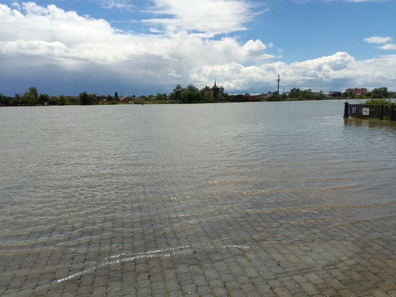 В Краснодаре затопило место строительства храма, против которого протестуют местные жители