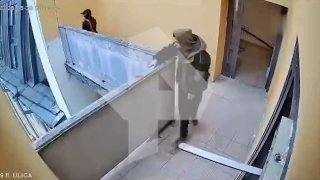 В Санкт-Петербурге погиб 12-летний школьник-руфер при попытке забраться на крышу дома