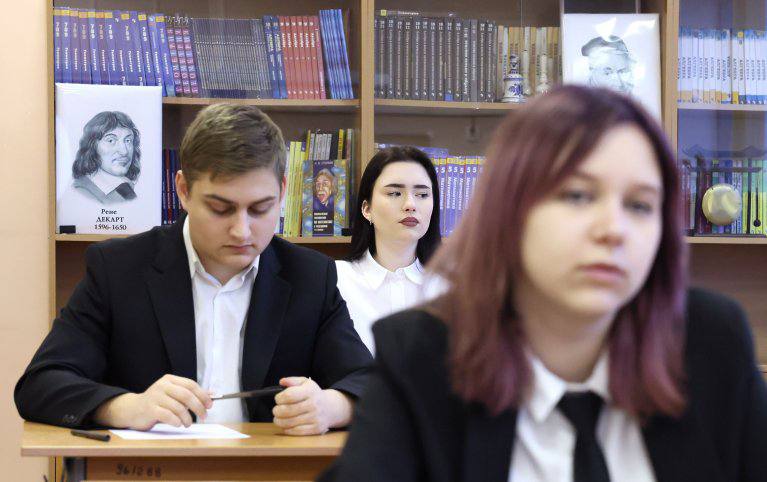 Чего боятся школьники накануне ЕГЭ и ОГЭ: результаты исследования