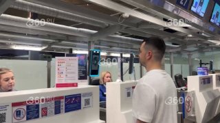 Первые пассажиры воспользовались биометрической посадкой на рейс