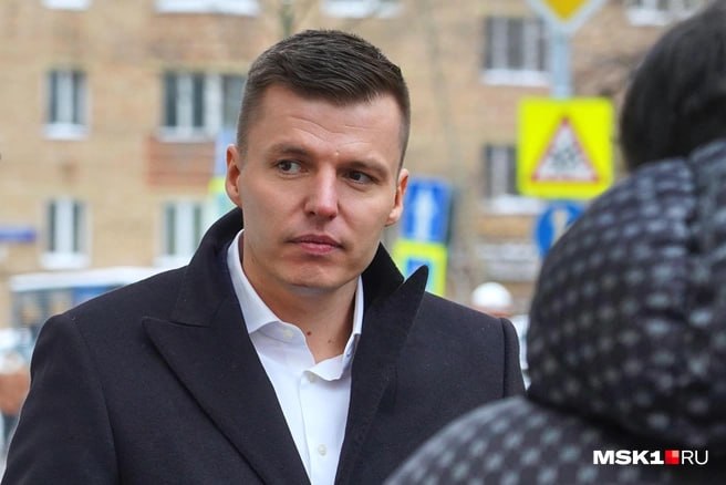 Осужденный за незаконные банковские операции бизнесмен Артем Чекалин просит отменить приговор