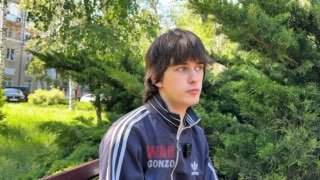 «Я расту в историческое время»: интервью студента из Донецка о детстве в зоне конфликта