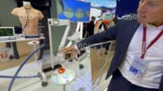На ПМЭФ-2026 представили российский цифровой микроскоп для стоматологии