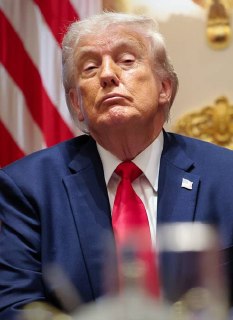 Трамп выразил желание встретиться с лидером Ирана Хаменеи