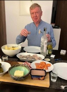 Пенсию Анатолия Чубайса переведут на прожиточный минимум для погашения долга перед «Роснано»