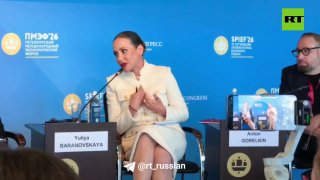 Юлия Барановская на ПМЭФ раскритиковала «тупой контент» в телефонах детей