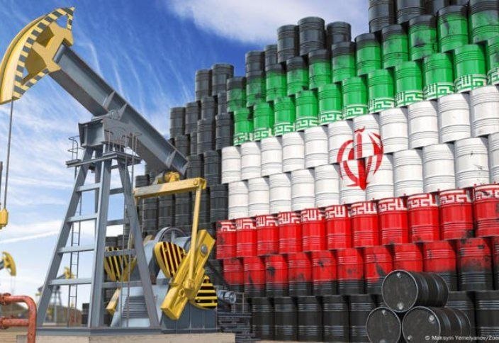 Экспорт нефти из Ирана в мае упал до минимума за шесть лет