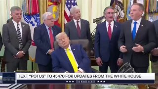 Президент Трамп, похоже, ненадолго заснул во время мероприятия в Овальном кабинете