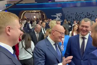Чернышенко и Дегтярев провели разговор с сыном Эрдогана на стенде ВФЛА
