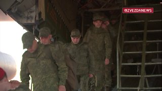 В Россию прибыли российские бойцы, возвращенные из украинского плена