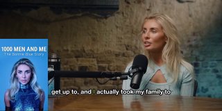 Онлифанщица Бонни Блю позвала родителей на просмотр фильма о себе