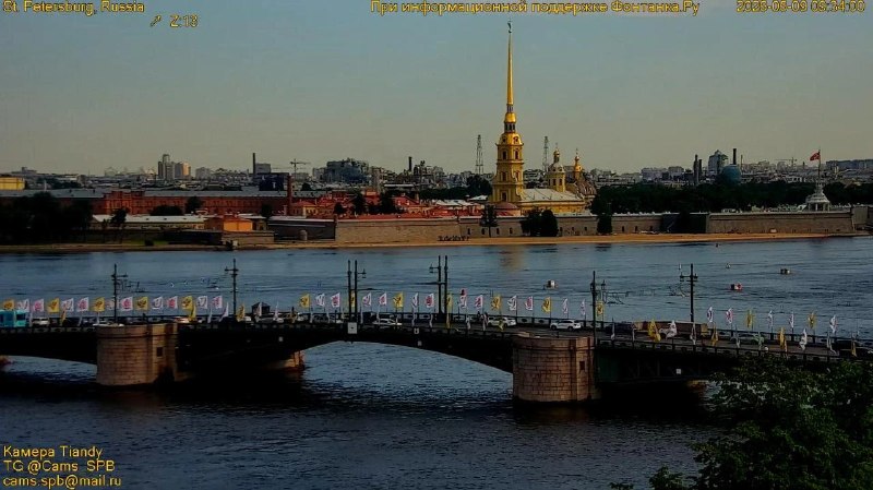 В центре Петербурга началась подготовка к празднику «Алые паруса»