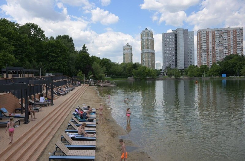 Температура воды в Москве-реке поднялась до +21°С из-за жары