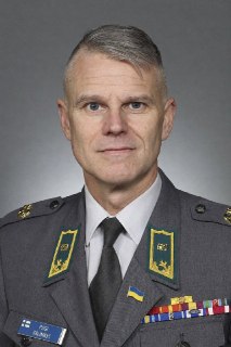 Командующий финской армией Паси Вялимяки заявил о необходимости подготовки Финляндии к усилению российского военного присутствия у границ