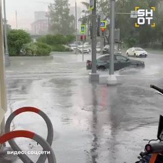 Град и шквалистый ветер вызвали стихийные бедствия в Краснодарском крае, Хабаровске и Подмосковье