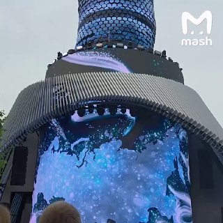 В парке «Зарядье» проходит выставка «Матрёшка Москвы» в честь Дня России