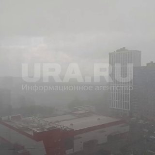 Мощный шторм и град обрушились на Урал