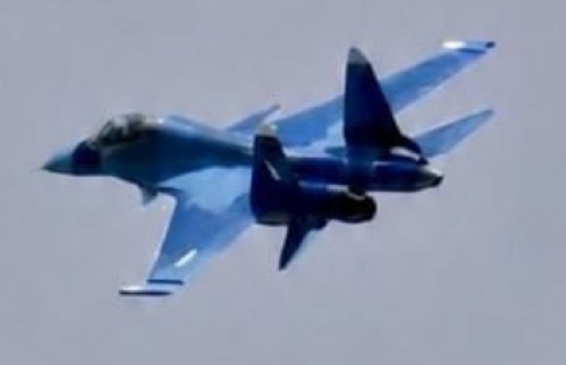 Первые кадры истребителя-бомбардировщика Су-34Э на вооружении ВВС Алжира