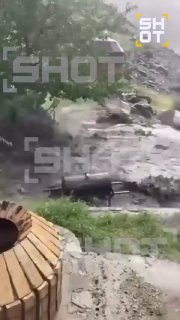Селевой поток в Дагестане разрушил постройку и перекрыл дороги