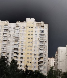 В Москве в окрестностях Жулебино, Люберец и Люблино зафиксированы последствия удара; ТЦ «МЕГА Белая Дача» временно закрыт