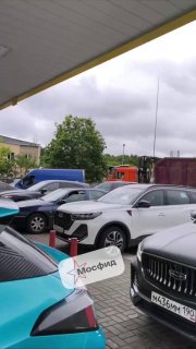 В Мытищах из-за очередей на АЗС образуются пробки
