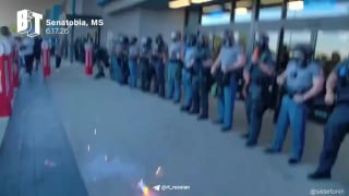 В Миссисипи прошли протесты из-за гибели ребенка при стрельбе полицейских