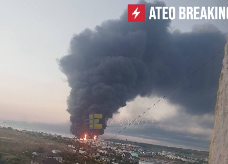 В портах Керчи и на косе Чушка произошли пожары из-за налета БПЛА