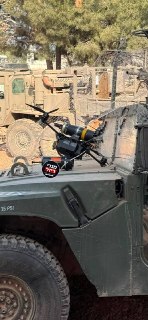 Несработавший FPV-дрон «Хезболлы» против бронеавтомобиля ЦАХАЛ